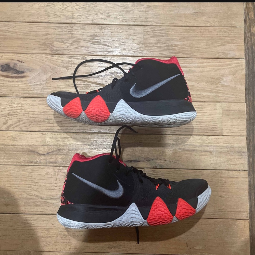 Nike Kyrie 4 “for the ages” size 11.5